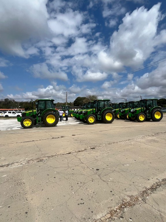 Mapa entrega máquinas agrícolas para 33 municípios do Piauí
