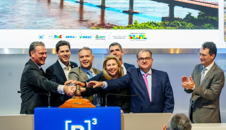 Rota Agro conecta duas potências da produção brasileira, destaca Fávaro durante leilão em São Paulo