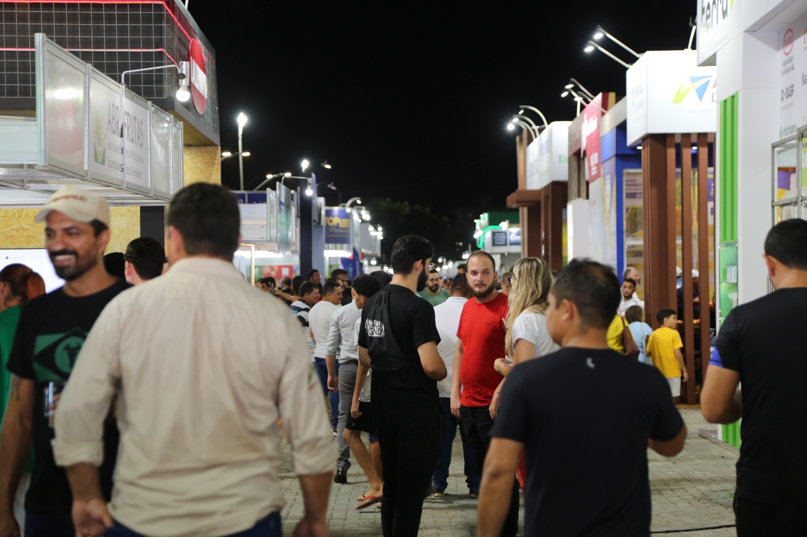 Mossoró se transforma na capital mundial da fruticultura com o início da Expofruit 2025