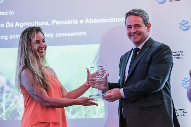 Mapa recebe prêmio internacional por avanço regulatório em métodos alternativos