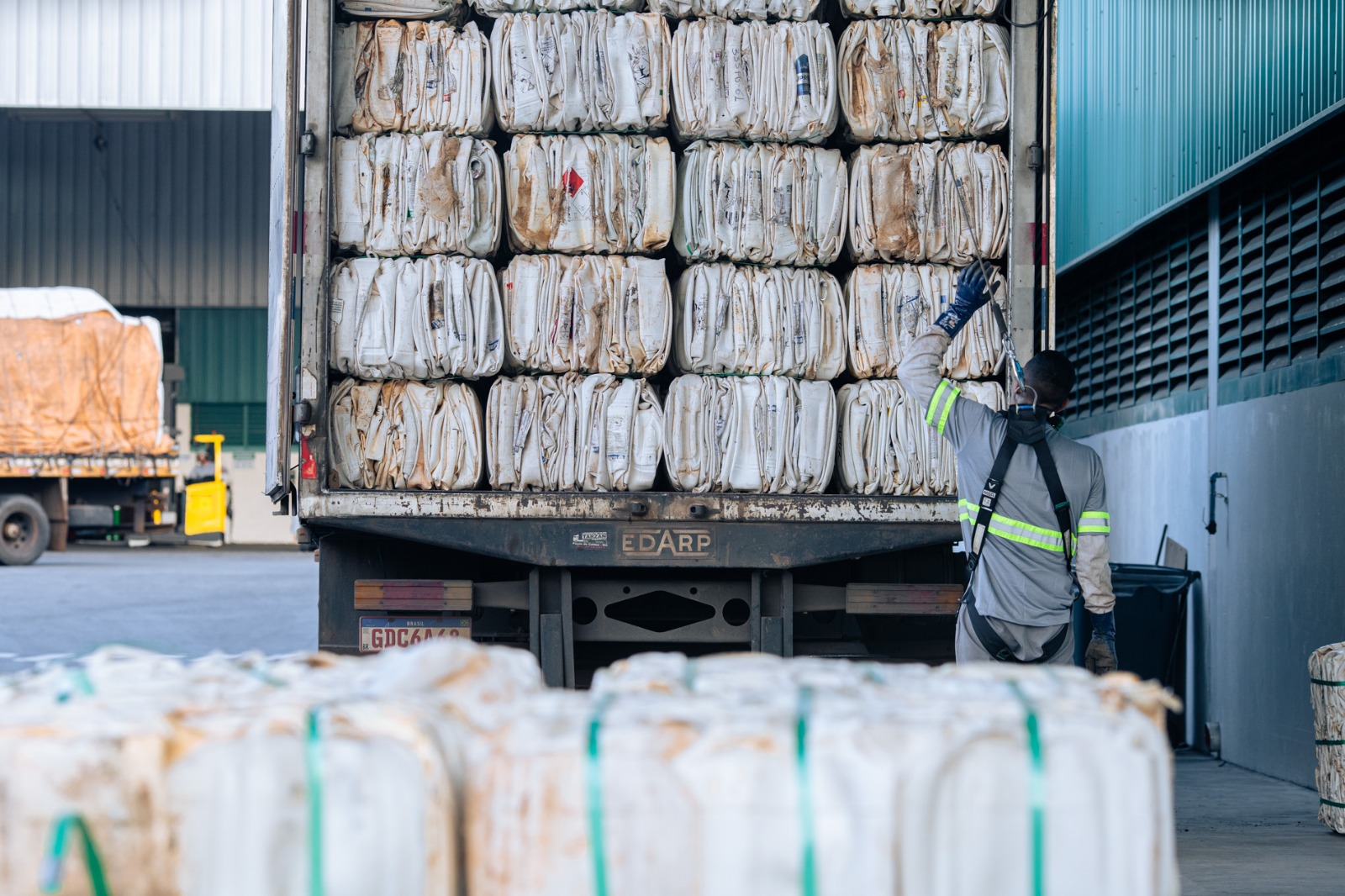 Modelo brasileiro transformou resíduos do campo em referência global em economia circular