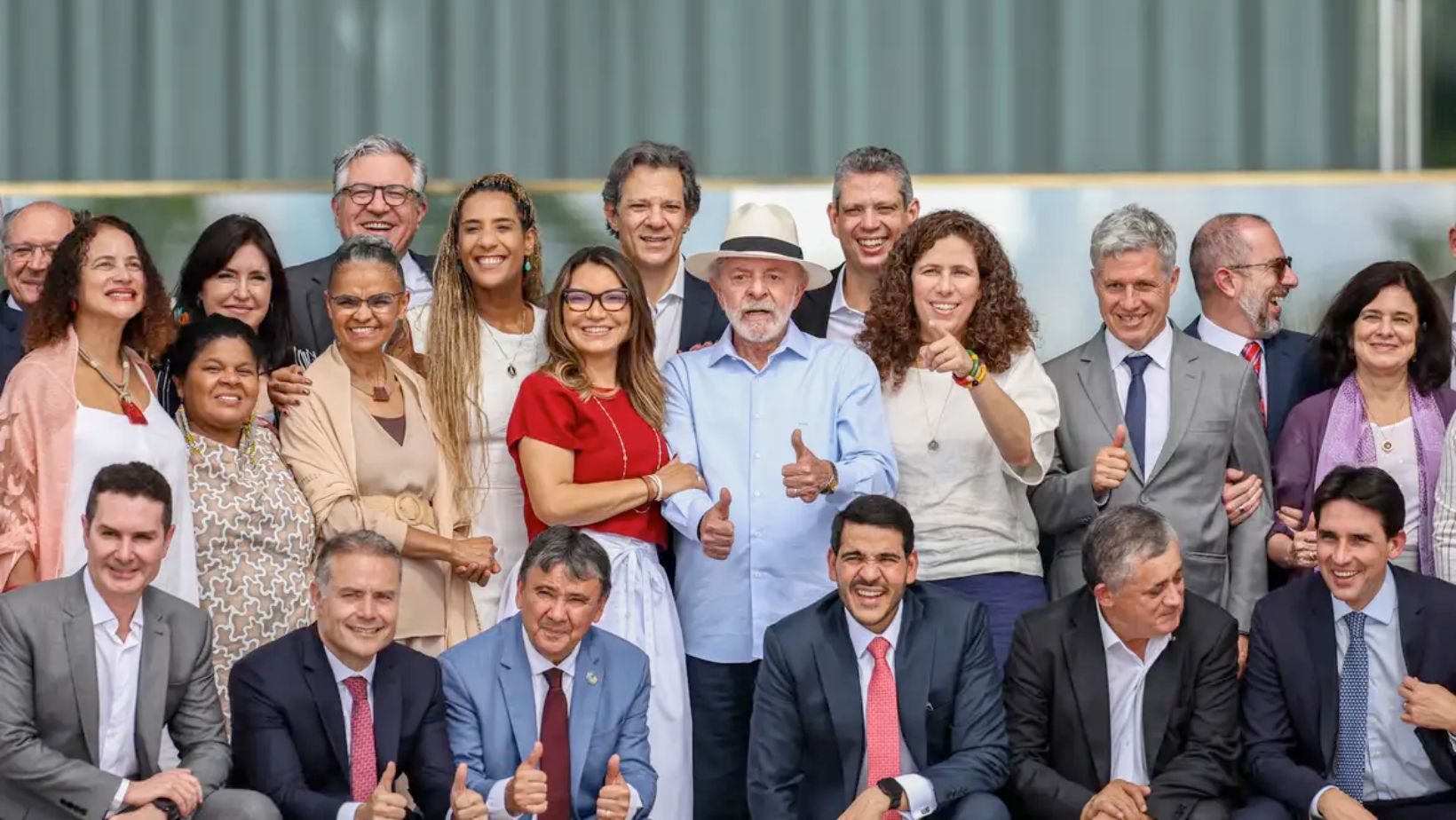 Lula com seus ministros do governo