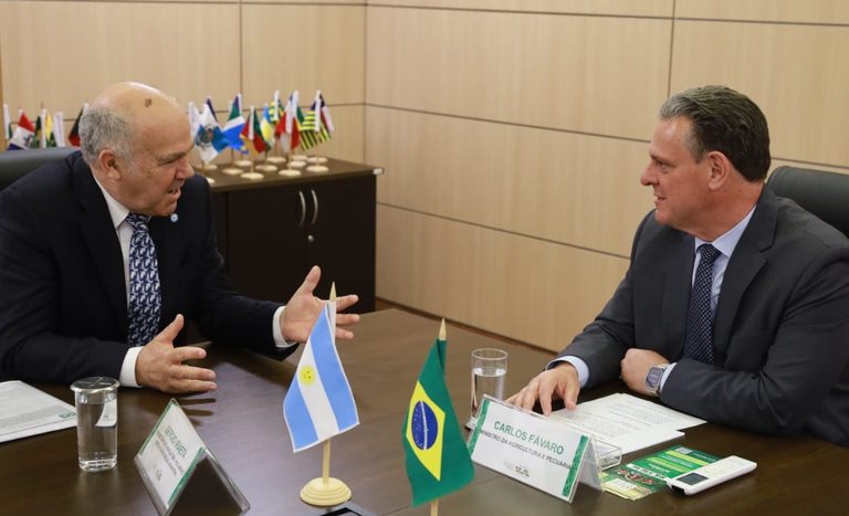 Ministro Fávaro reforça cooperação agropecuária em encontro com secretário da Agricultura da Argentina