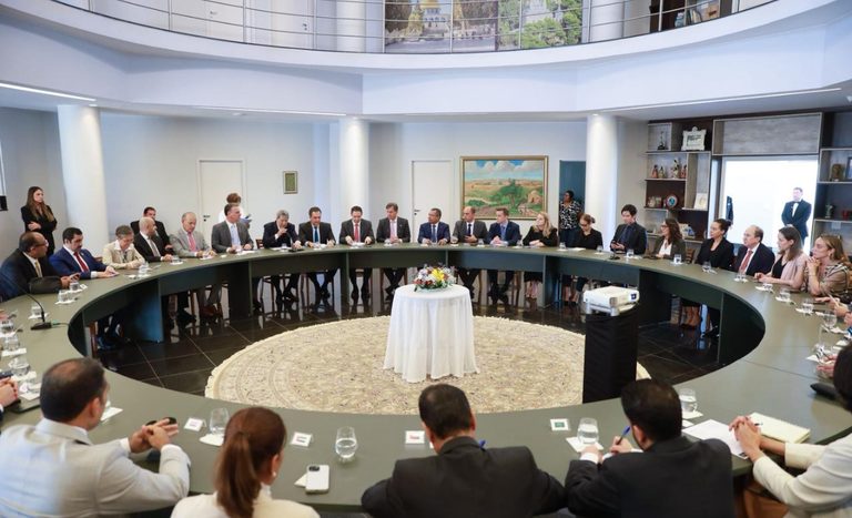 Ministro Fávaro participa de encontro de alto nível com Conselho de Embaixadores da Liga dos Estados Árabes