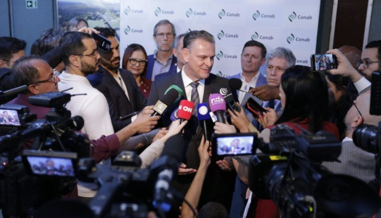 Ministro Carlos Fávaro defende políticas agrícolas estratégicas para o crescimento do agronegócio
