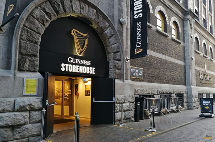 Série nova conta história de uma das maiores cervejarias do mundo: Conheça a história real