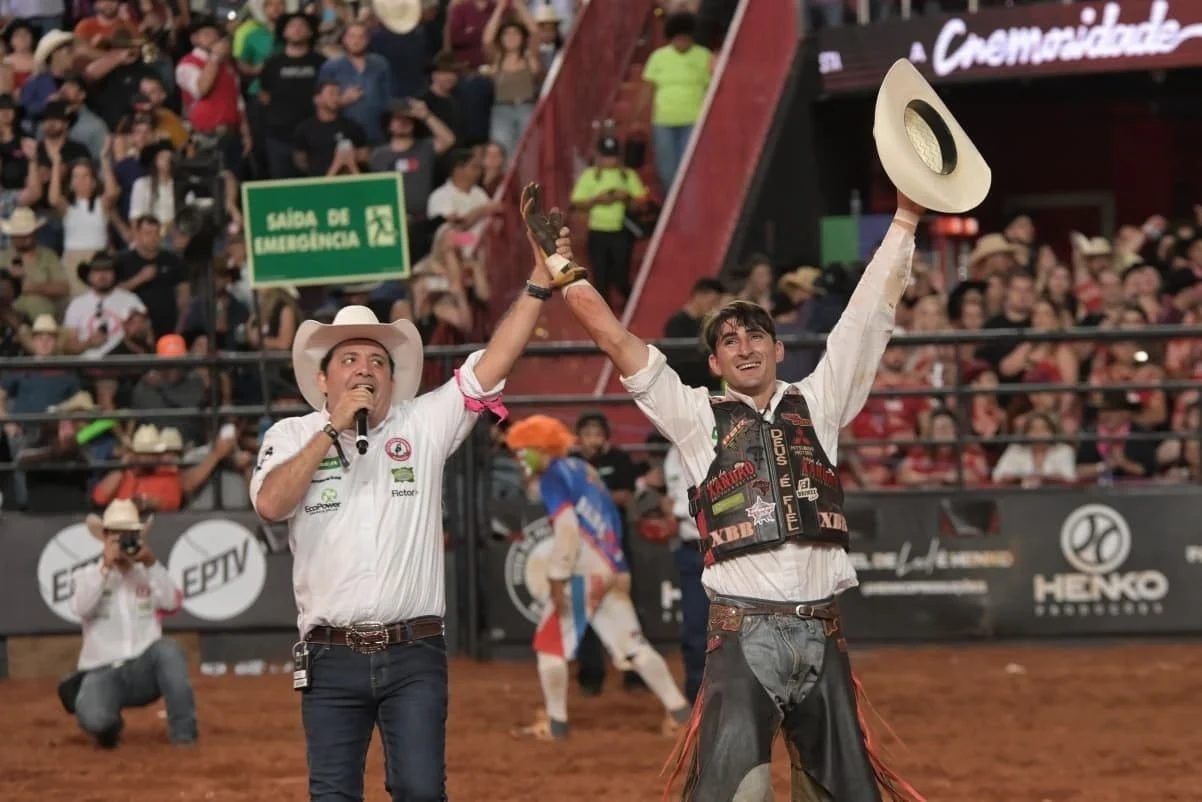 Campeão de Barretos conta os sacrifícios nos EUA e a dedicação que transformou sua carreira