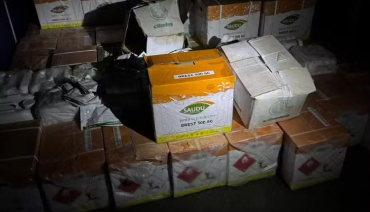 Operação flagra transporte clandestino de 1.800 litros de defensivos agrícolas no RS