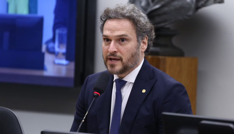 Câmara deve votar projeto que aumenta pena por tráfico de animais silvestres e maus-tratos a cavalos