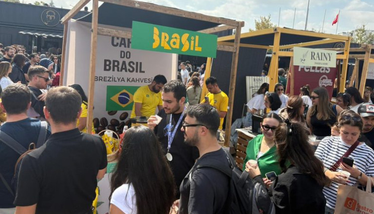 Do grão à xícara: Brasil apresenta cafés prontos para consumo no Ankara Coffee Festival