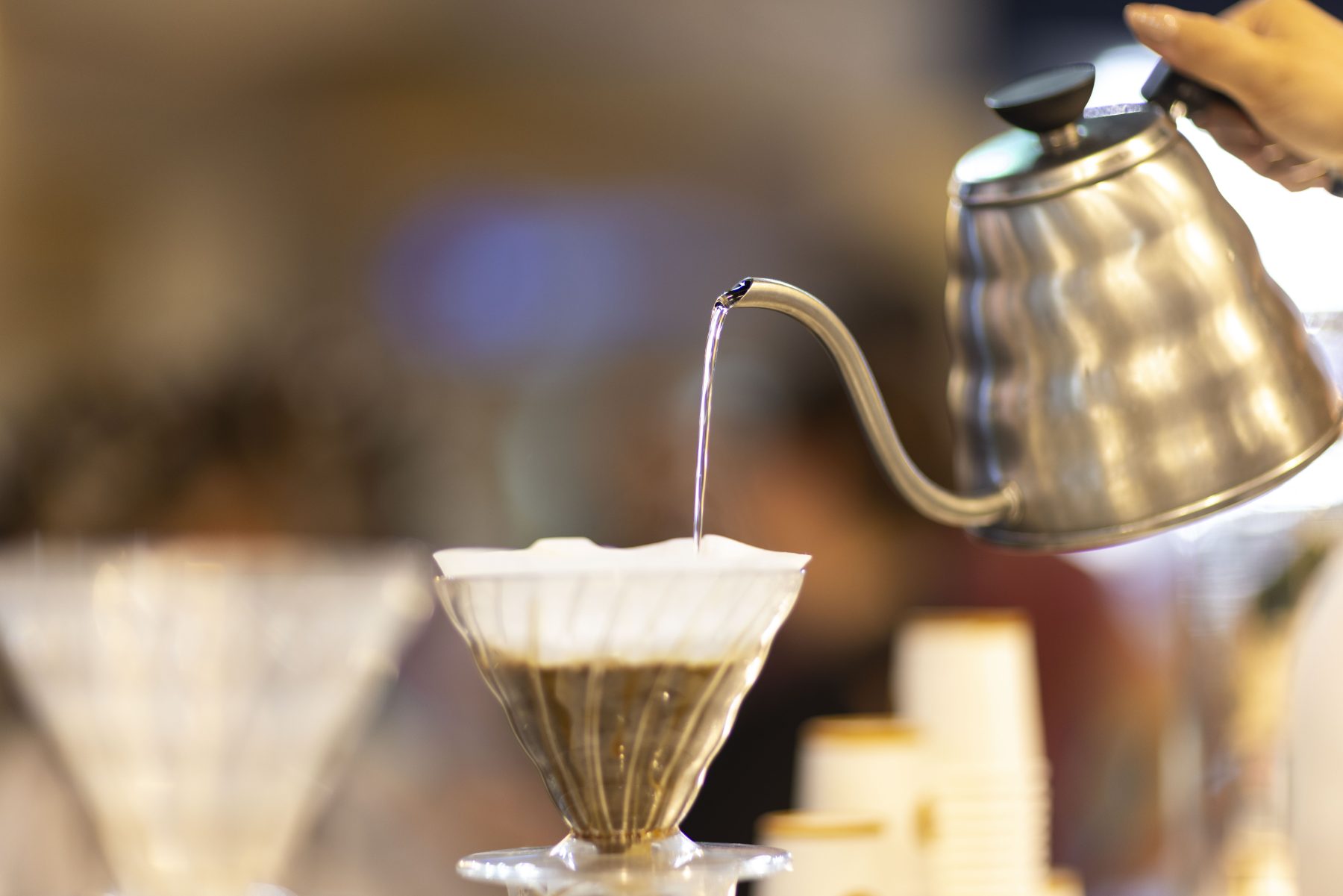 Prêmio Coffee of the Year 2025 tem novo recorde de amostras inscritas e vencedor será revelado na Semana Internacional do Café