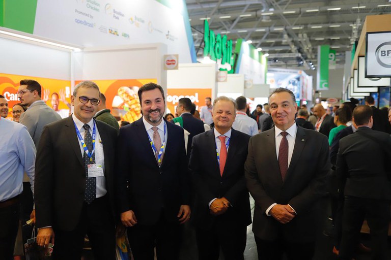 Mapa participa da Anuga 2025 na Alemanha e visita fazenda modelo voltada à inovação agrícola