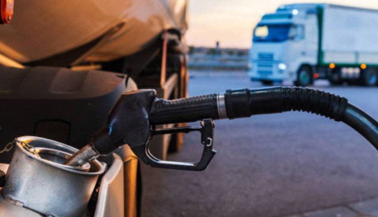 Diesel caro e margens apertadas pedem oito ajustes de conducao economica para tratores e caminhoes da fazenda