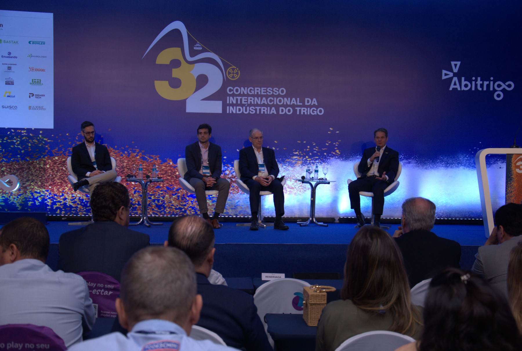 A competitividade do negócio do trigo foi o tema central do primeiro painel do evento