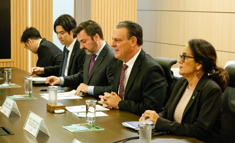 Ministro Fávaro reforça parceria com Singapura e amplia cooperação comercial e agroambiental