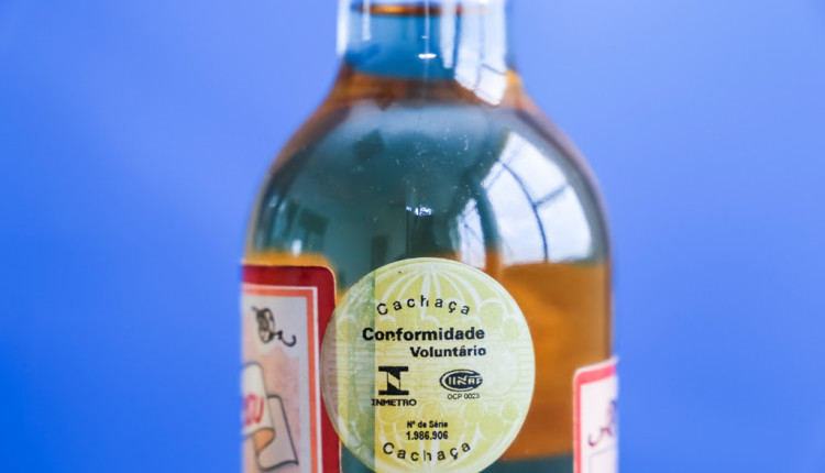 Certificação voluntária atesta qualidade da cachaça