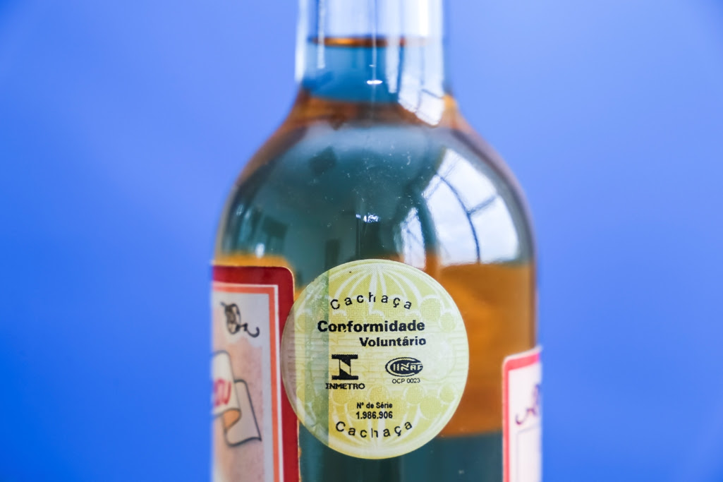 Certificação voluntária atesta qualidade da cachaça