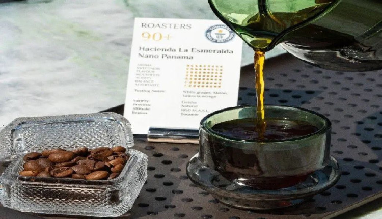 xicara de cafe mais caro do mundo