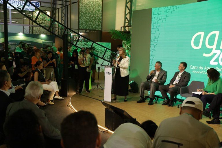 AgriZone é aberta oficialmente com destaque para inovação e sustentabilidade no campo