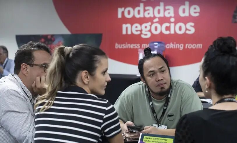 Pequenos cafeicultores participam de mais de 270 agendas de negócios durante a SIC