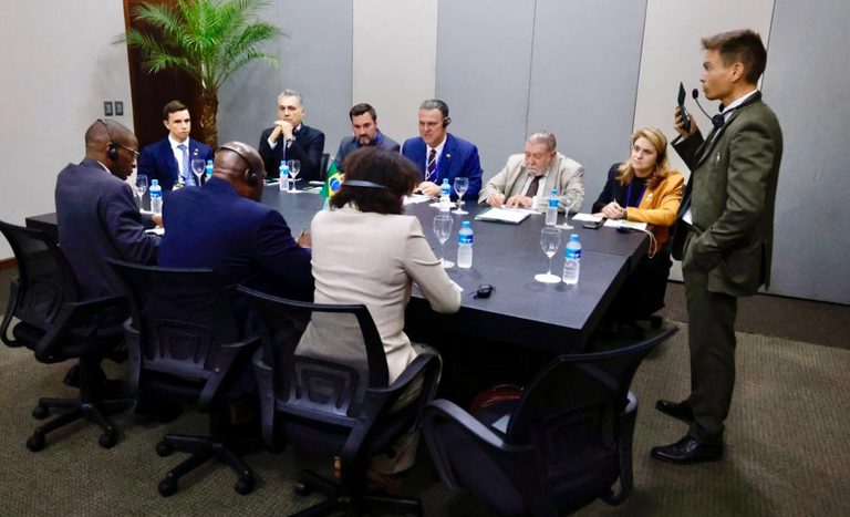 Ministro Fávaro realiza série de encontros bilaterais durante a Conferência dos Ministros da Agricultura das Américas