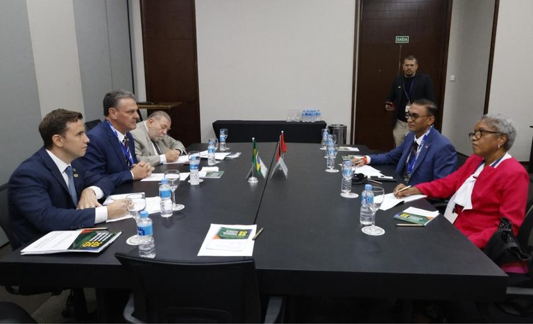 Ministro Fávaro realiza série de encontros bilaterais durante a Conferência dos Ministros da Agricultura das Américas