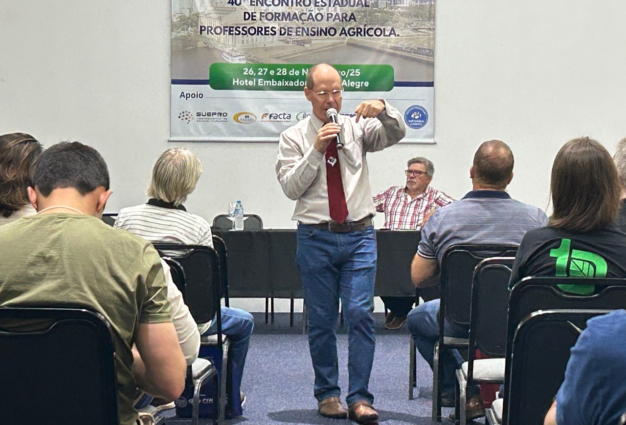 Produção de leite pode ajudar a segurar famílias no campo mesmo com as atuais dificuldades