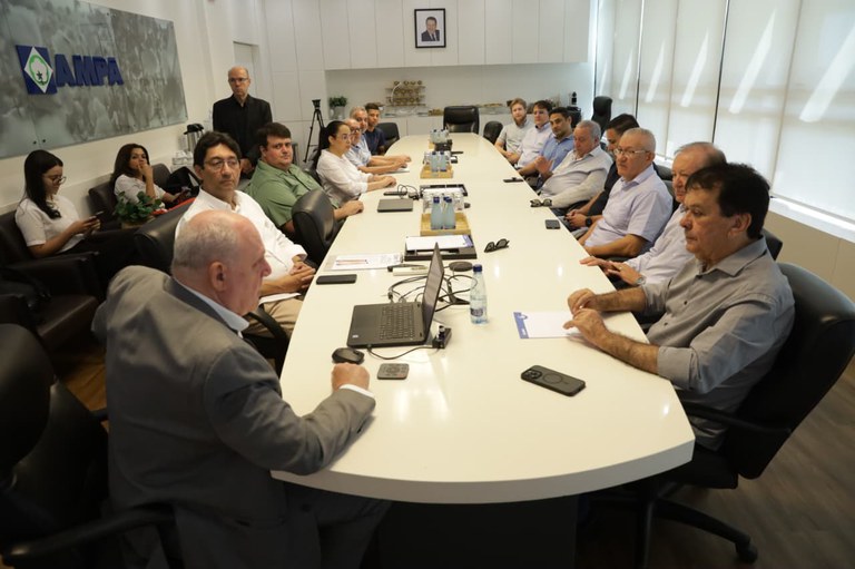 Em Mato Grosso, Mapa apresenta Programa Caminho Verde Brasil a associação de produtores de algodão