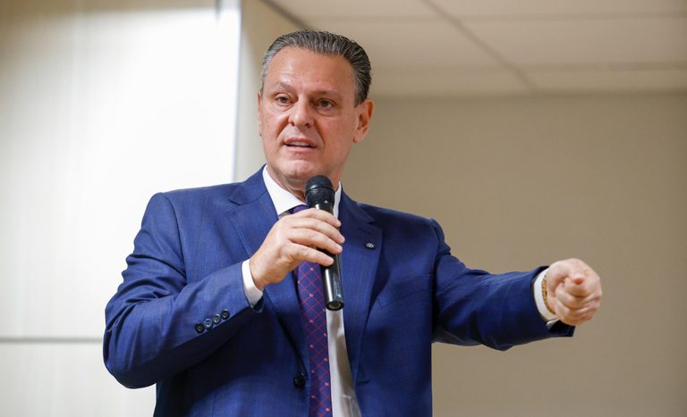 Ministro Fávaro destaca que fim do tarifaço reforça diálogo entre Brasil e EUA