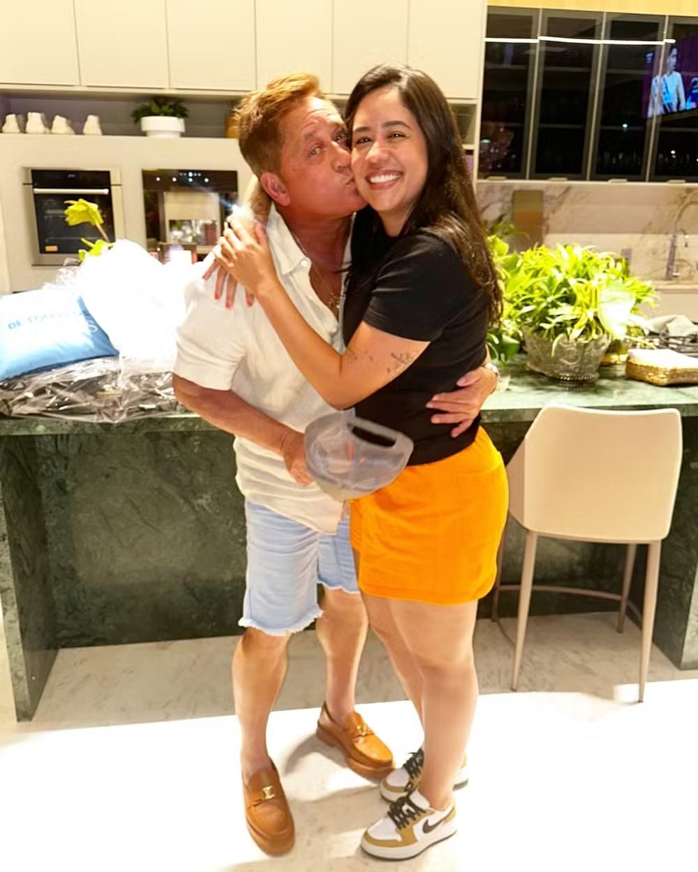 Conheça Monyque Isabella, a filha do cantor Leonardo que construiu sua carreira no agro