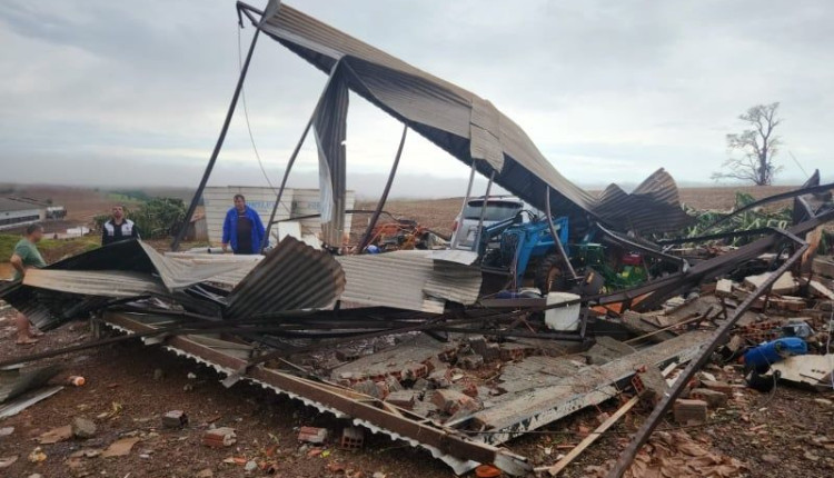 temporal oeste do parana