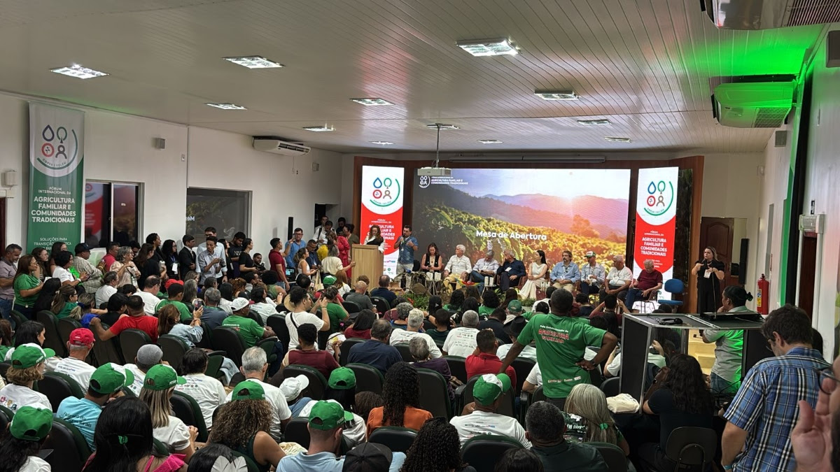 Agricultores e comunidades tradicionais debatem alternativas para restaurar biomas e produzir alimentos