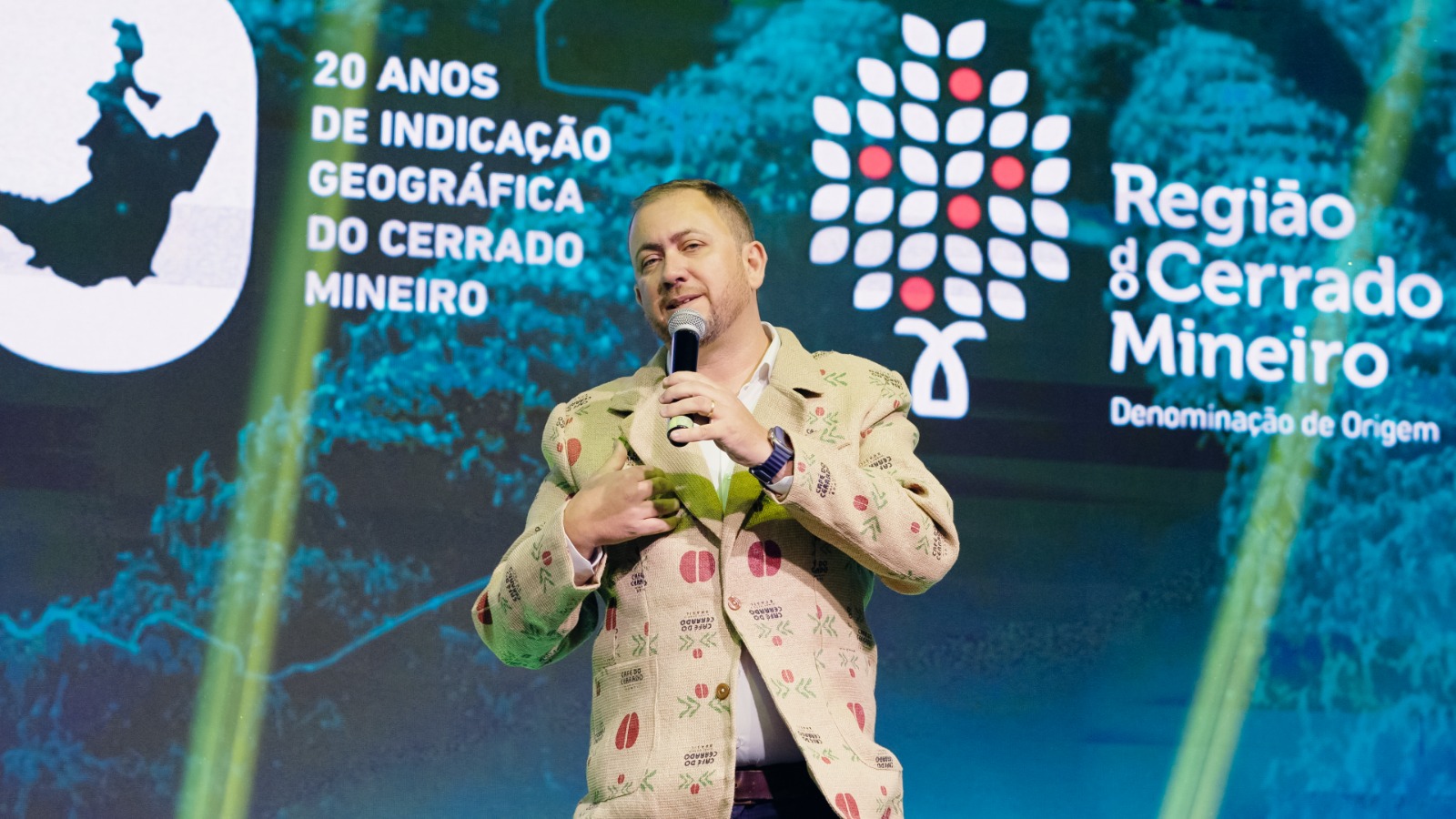 Região do Cerrado Mineiro movimenta mais de R$ 1 milhão no 13º Prêmio e amplia projeção internacional dos cafés de origem controlada