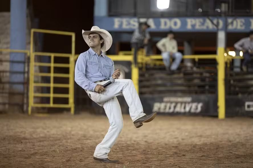 Eterno nas arenas: Filme celebra a revolução causada por Asa Branca no mundo do rodeio