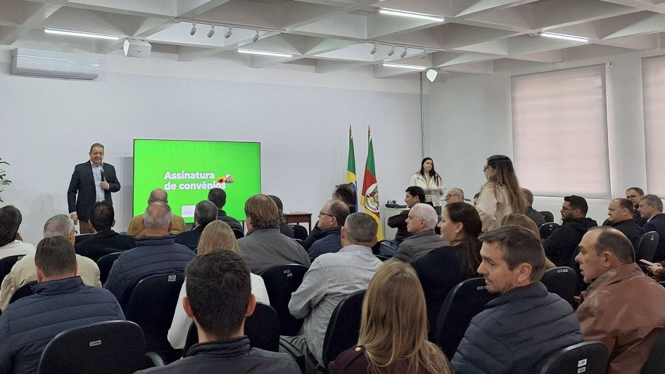 Governo do RS firma convênio de R$ 105,2 milhões para recuperar estradas vicinais