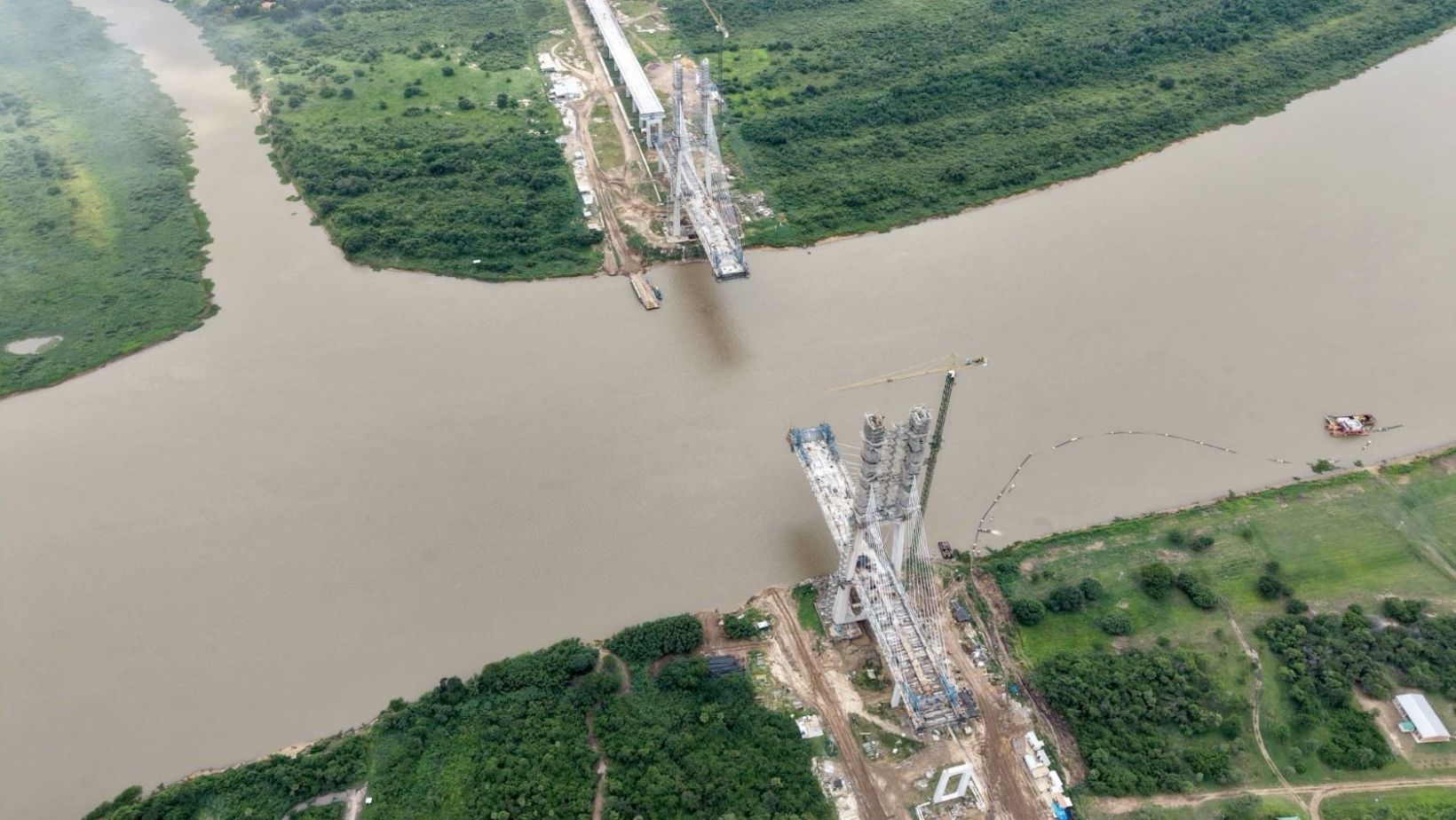 Ponte que liga Brasil e Paraguay na rota Bioceanica