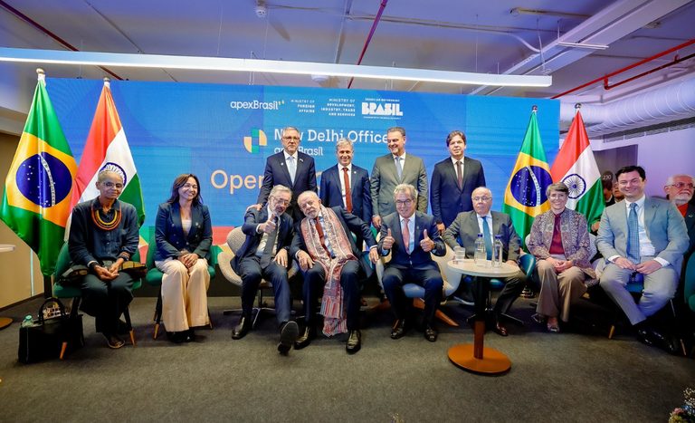 Ministro Fávaro participa da inauguração do primeiro escritório da ApexBrasil na Índia