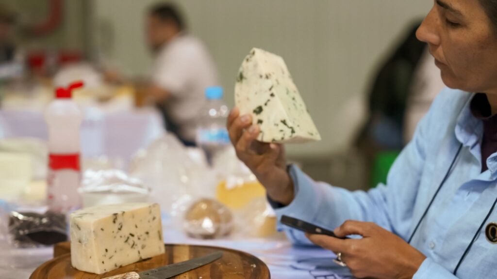 Inscrições abertas para o Prêmio Queijo Brasil 2026, maior concurso nacional dedicado ao queijo artesanal
