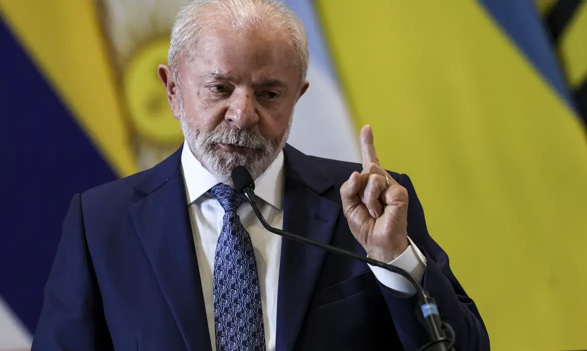 “Descabida”: entidade do agro reage à fala de Lula sobre produtores “se ajoelharem”