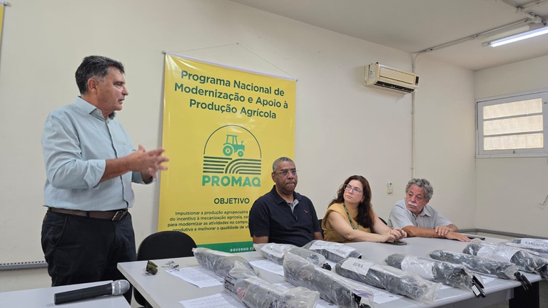 Mapa amplia apoio ao agro capixaba com entrega de tratores agrícolas