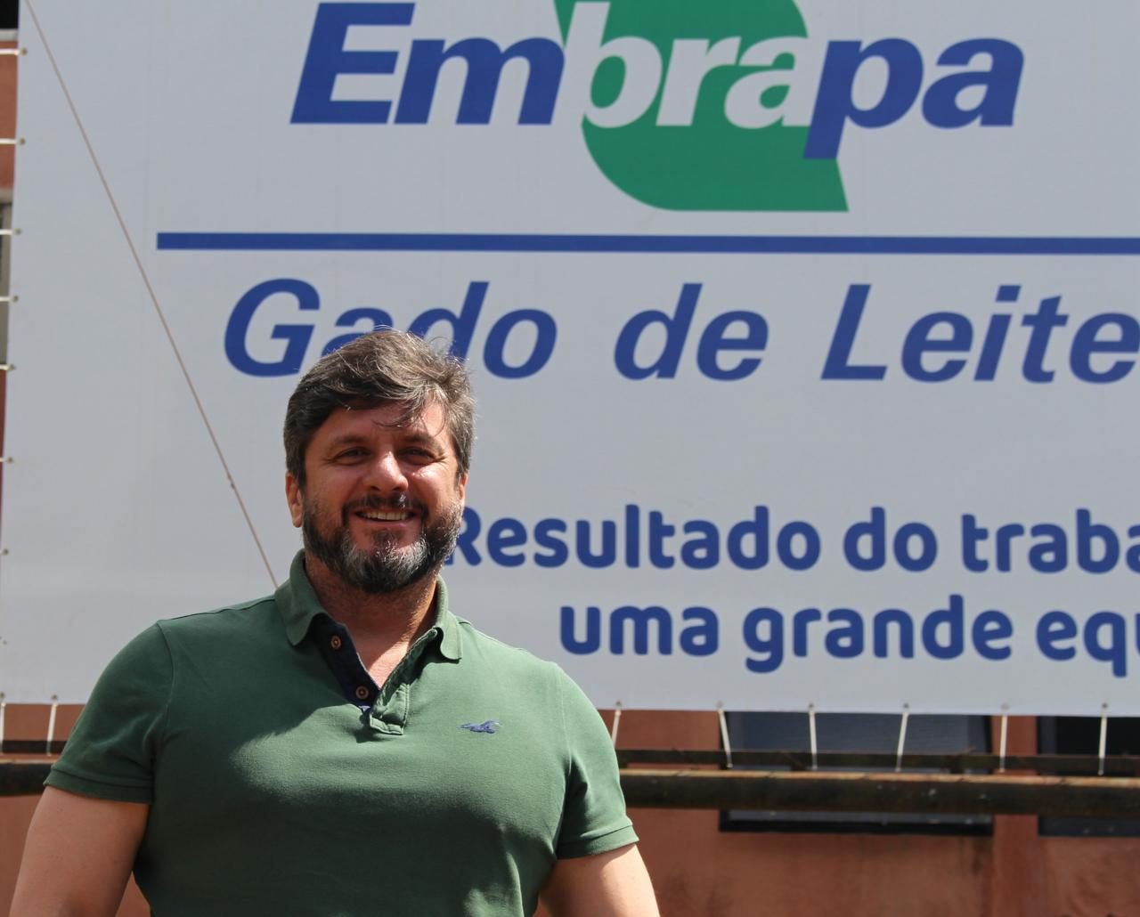 Tecnologia baseada no DNA reduz custos, encurta o tempo de seleção e eleva a eficiência genética, colocando o Brasil em destaque no cenário global; Genômica está no centro do melhoramento genético de bovinos, afirma pesquisadores