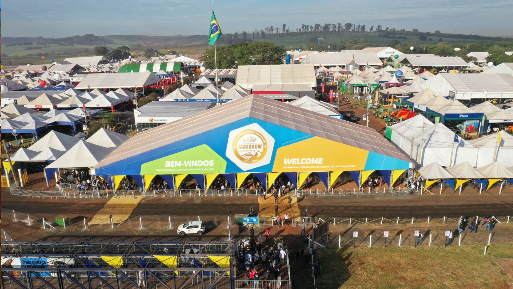 fachada da frente agrishow 2026 - entrada
