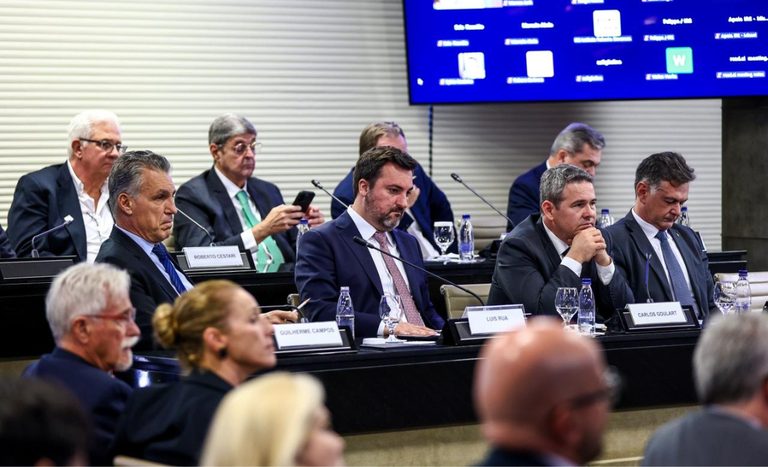 Em São Paulo, ministro André de Paula ouve demandas do agro sobre crédito rural