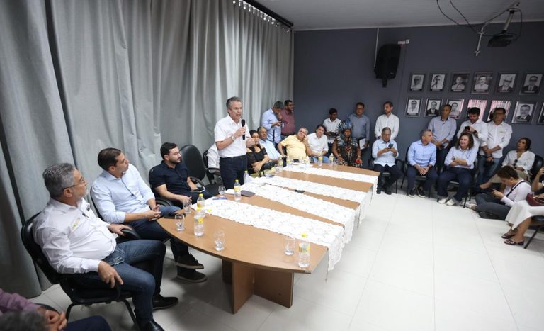 Ministro André de Paula participa de agenda estratégica em Jequié (BA)