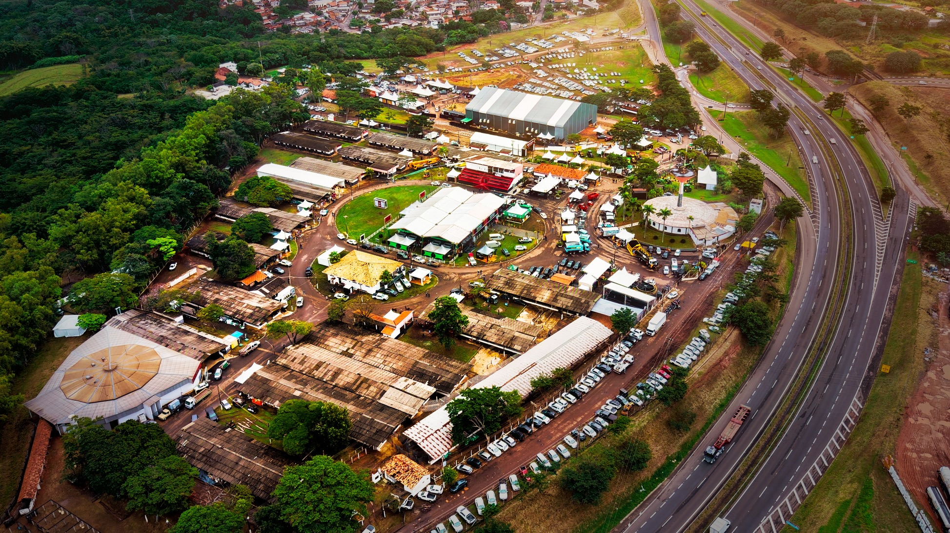 Feicorte vista de cima drone imagem aerea