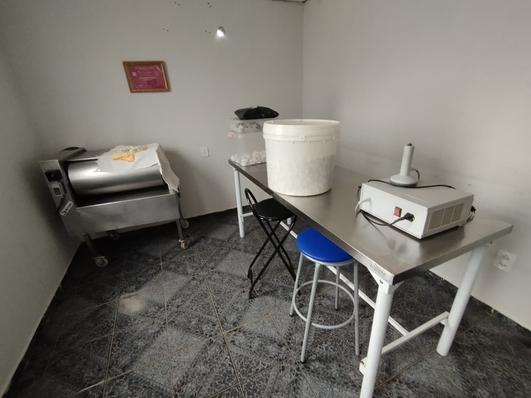 Operação Ronda Agro fiscaliza fábrica de alimentos para pássaros ornamentais em Sumaré (SP)