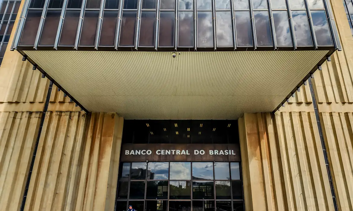 BC reduz projeção de crescimento da economia para 1,8%