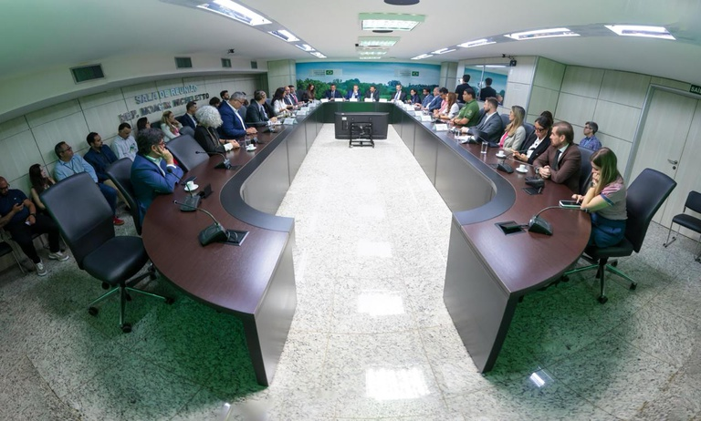 GT do El Niño entrega relatório final ao ministro André de Paula