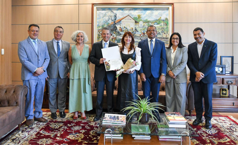 Ministro André de Paula homenageia mulheres do Mapa e da Embrapa reconhecidas pela Forbes entre as 100 mais poderosas do agro