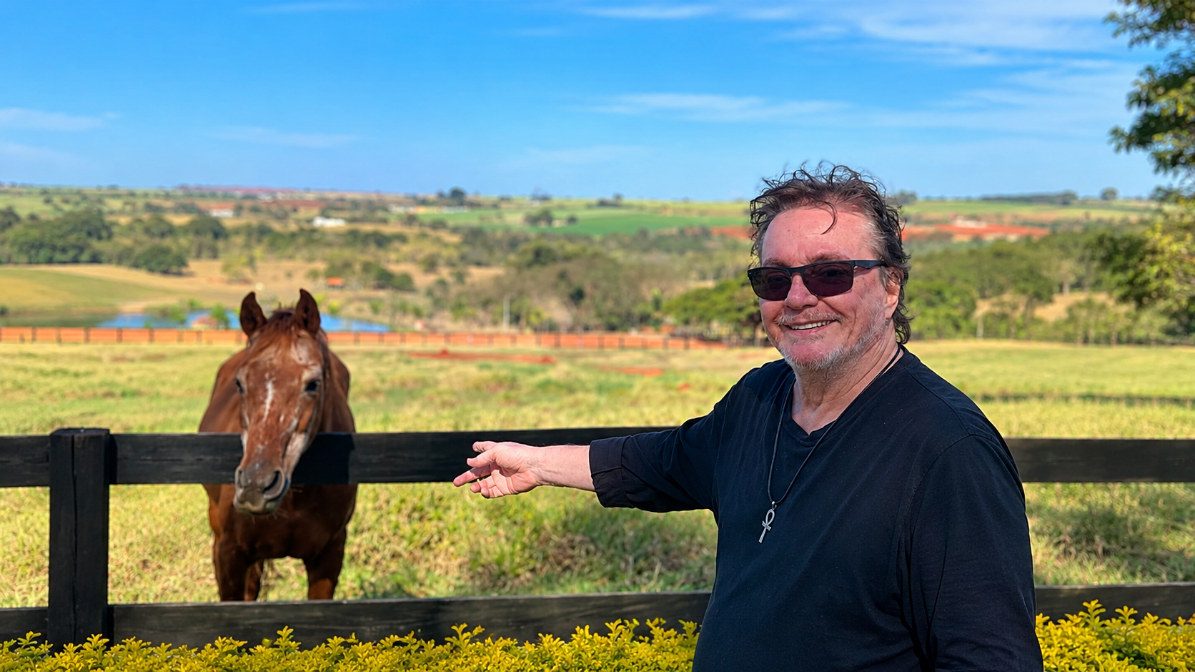 Fábio Jr. mantém fazenda de R$ 12 milhões com cavalos, milho e lago no interior de SP